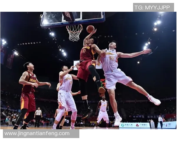 赛后分析:深圳篮球队与广州篮球队的技术对决及战术总结 赛后分析:深圳篮球队与广州篮球队的技术对决及战术总结