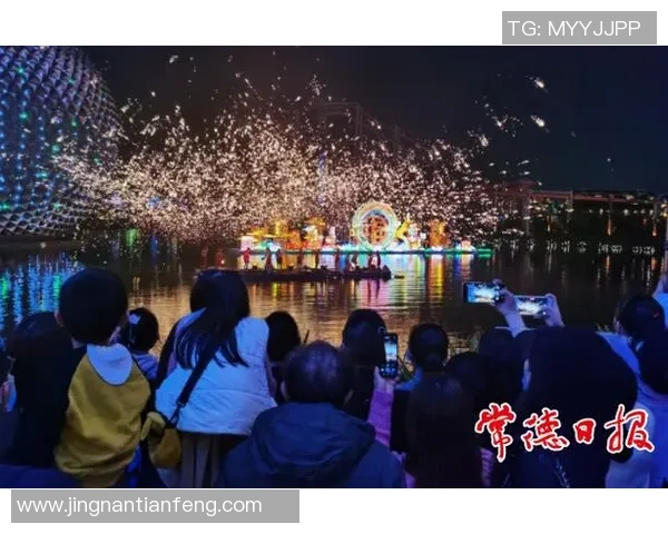 足球明星欢庆元宵节团圆夜共赏花灯共度佳节温馨时刻 足球明星欢庆元宵节团圆夜共赏花灯共度佳节温馨时刻